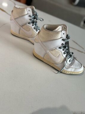 Iconic Nike Sky Hi Dunks, Hidden Wedge Sneakers, Size 7.5, 644877-102
